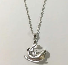 Natural Pearl Cage Necklace – Oyster-Inspired Pendant Collection