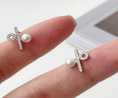 Sterling Silver High-end Niche Design Pearl Earrings