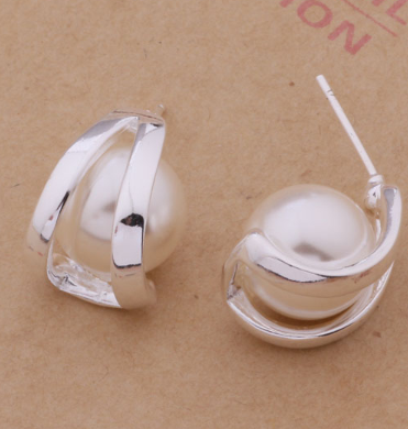 Hollow Glow Silver Pearl Earrings