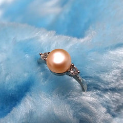 Natural Freshwater Pearl Ring with Stylish Design