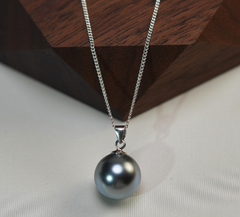 8-9mm Natural Freshwater Pearl Pendant Necklace